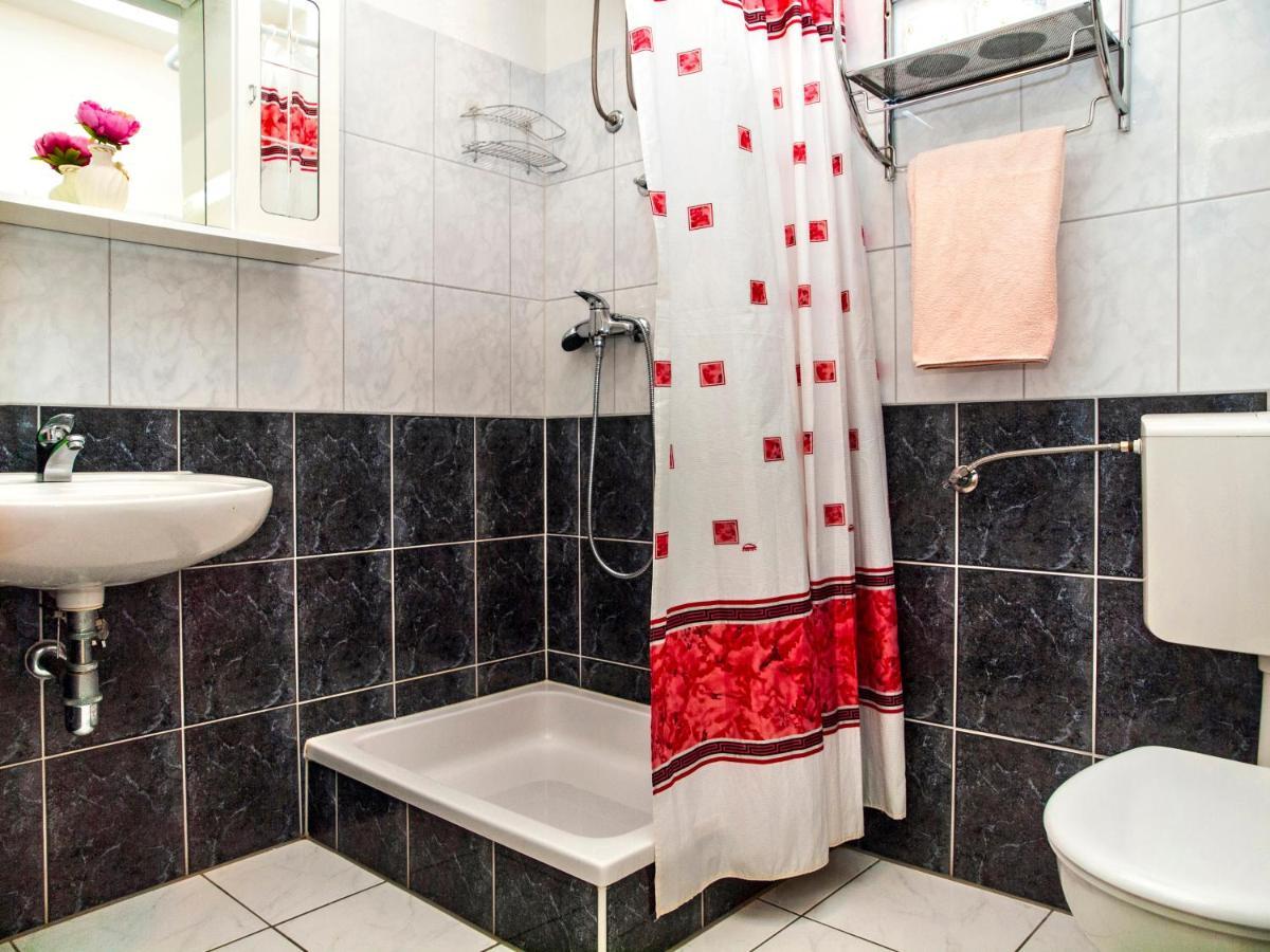 Apartmani Ines Drašnice Extérieur photo