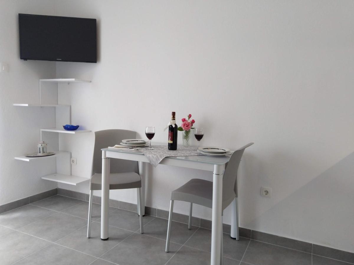 Apartmani Ines Drašnice Extérieur photo