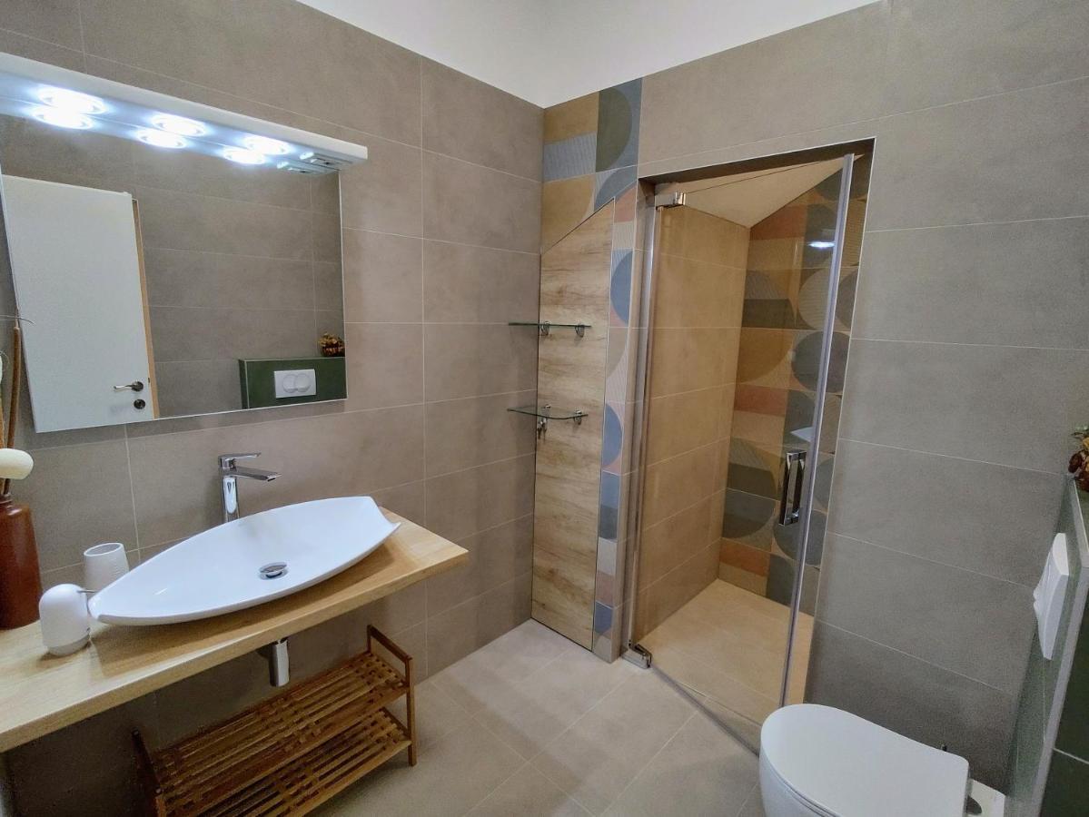 Apartmani Ines Drašnice Extérieur photo